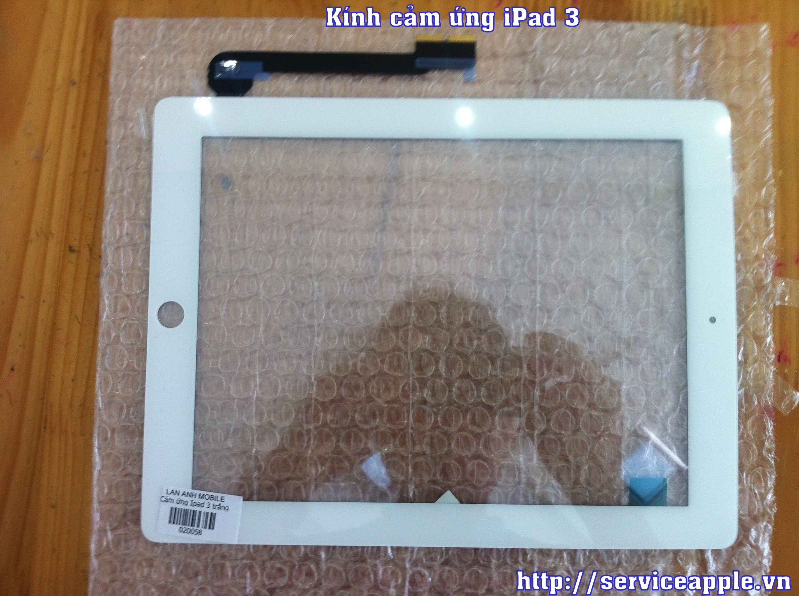 kinh cam ung Apple new  iPad 3.JPG